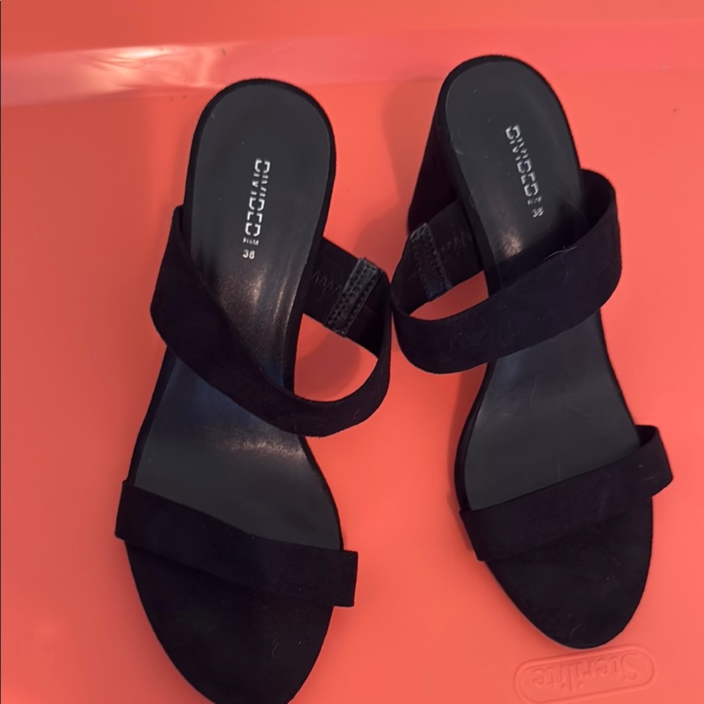 Chic Black Fuzzy Strap Mules